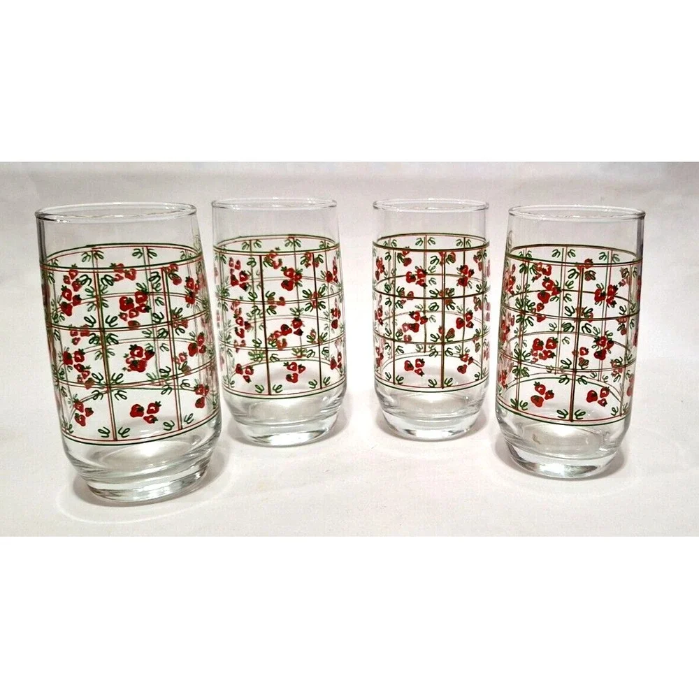 Vintage Set of 4 Anchor Hocking Strawberry and Lattice Drinking Glasses Cottage